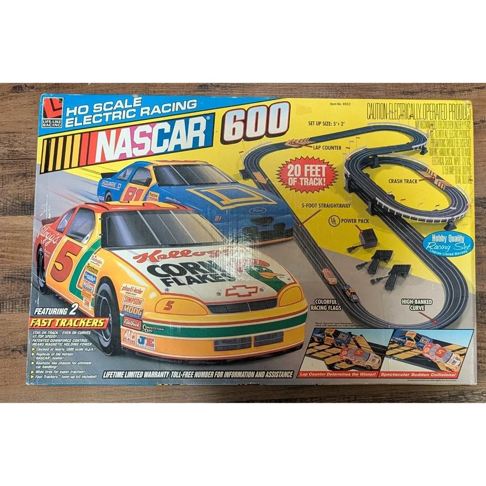 NASCAR Speedway HO Slot Car Set 15 1/2' Race Track Factory Sealed